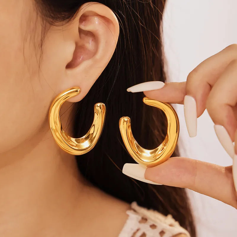 SCULPTED ARC HOOPS