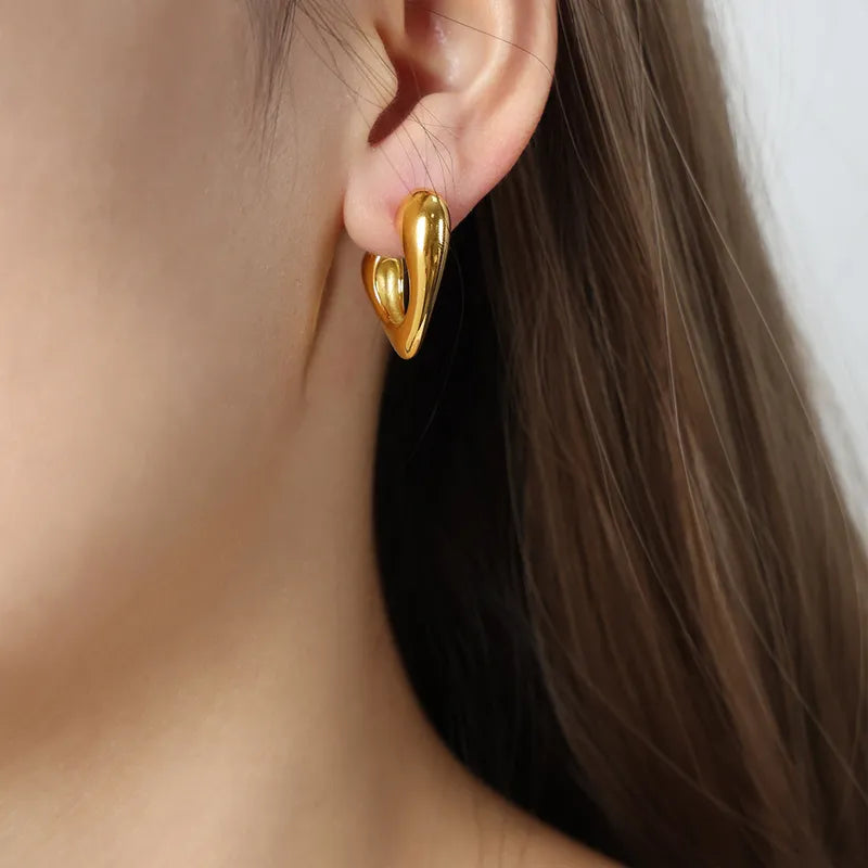 LOVE HEART STUDS