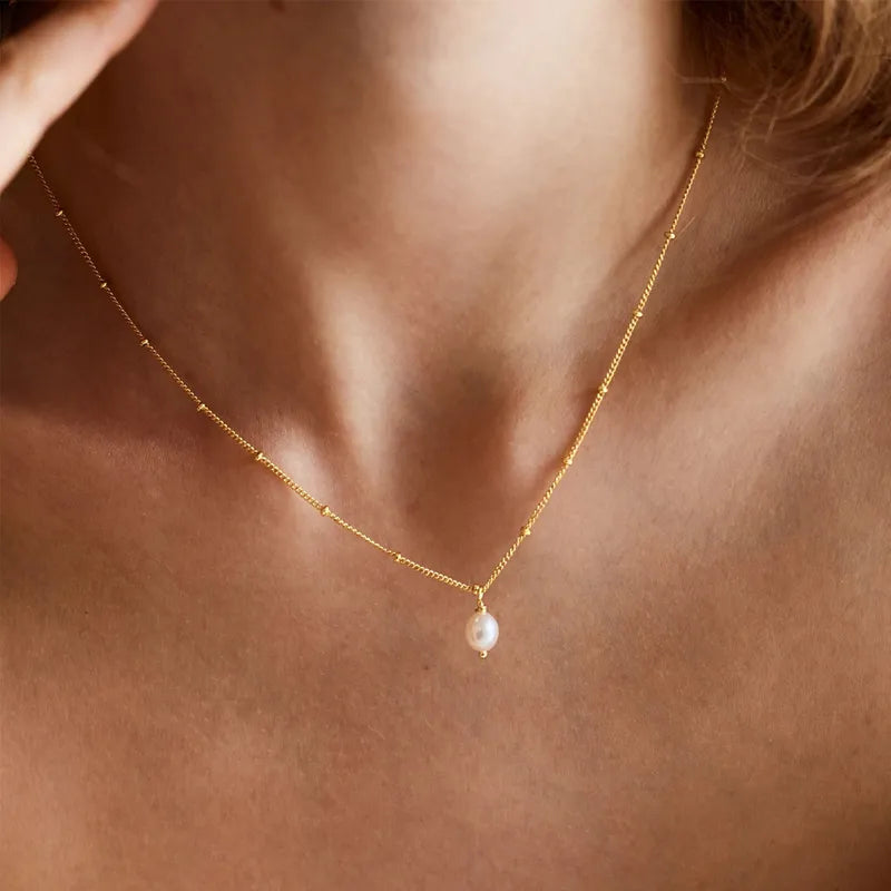 Pearl Droplet Necklace